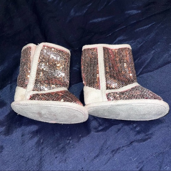 Sherpa Beach Style Baby Sequin Pink Boot EUC - Picture 5 of 7